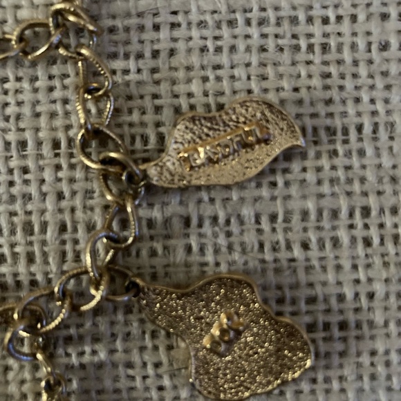 Disney Seven Drawfs Charm Bracelet - Picture 3 of 5